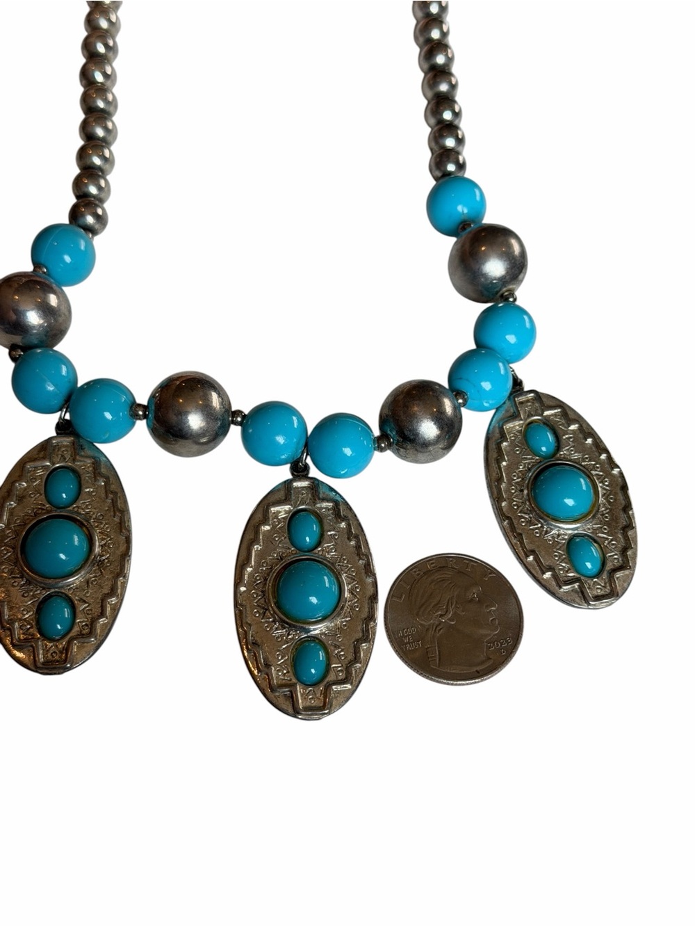 Vintage Silver-tone & Turquoise Colored Beaded Necklace Southwestern Statement - Picture 6 of 7